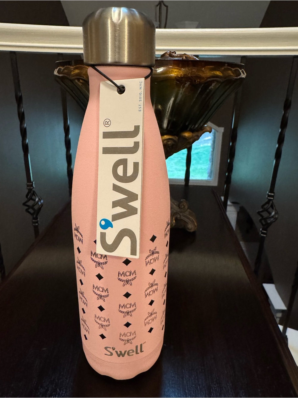 ❤️ ⭐️ NEW S’WELL MCM 17 OUNCE POWDER PINK WATER BOTTLE LIMITED EDITION ⭐️❤️
